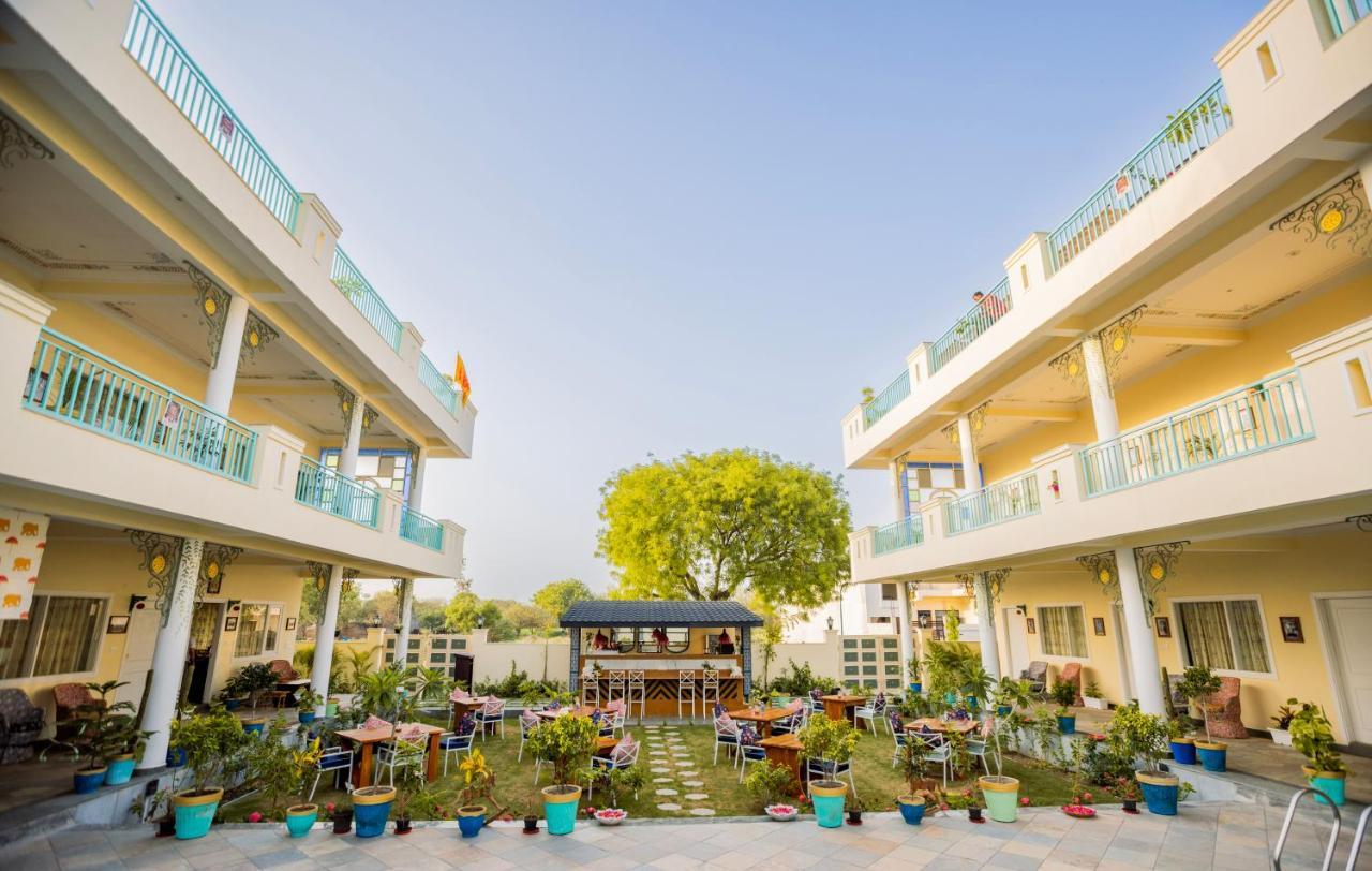 Da Bungalow - A Vacation Abode Агра Экстерьер фото
