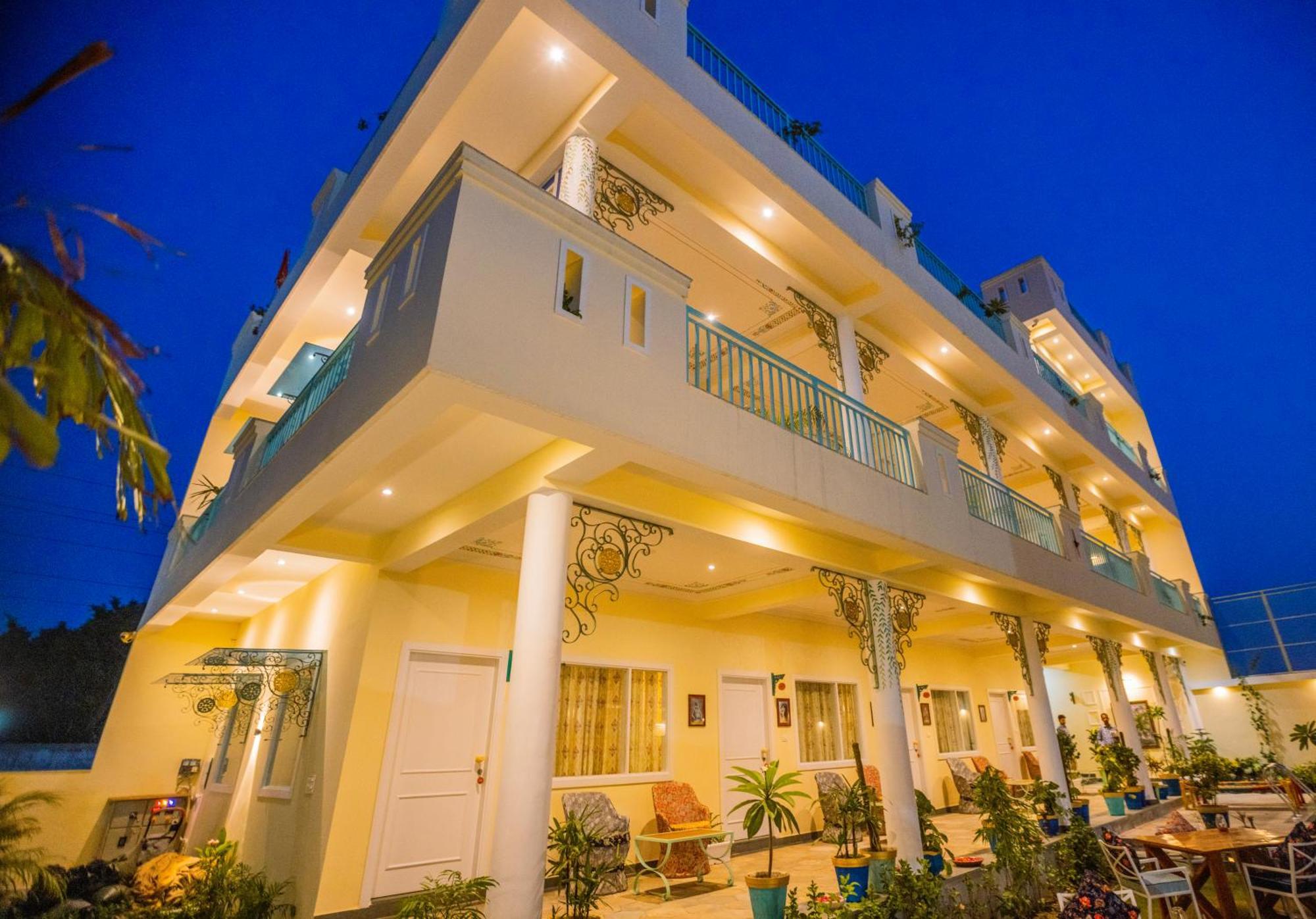 Da Bungalow - A Vacation Abode Агра Экстерьер фото