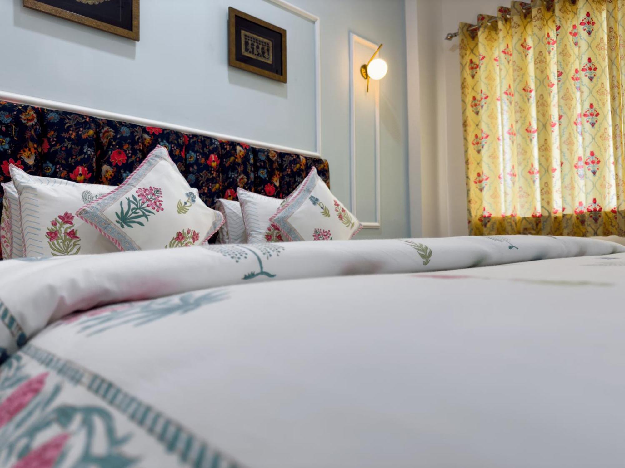 Da Bungalow - A Vacation Abode Агра Экстерьер фото