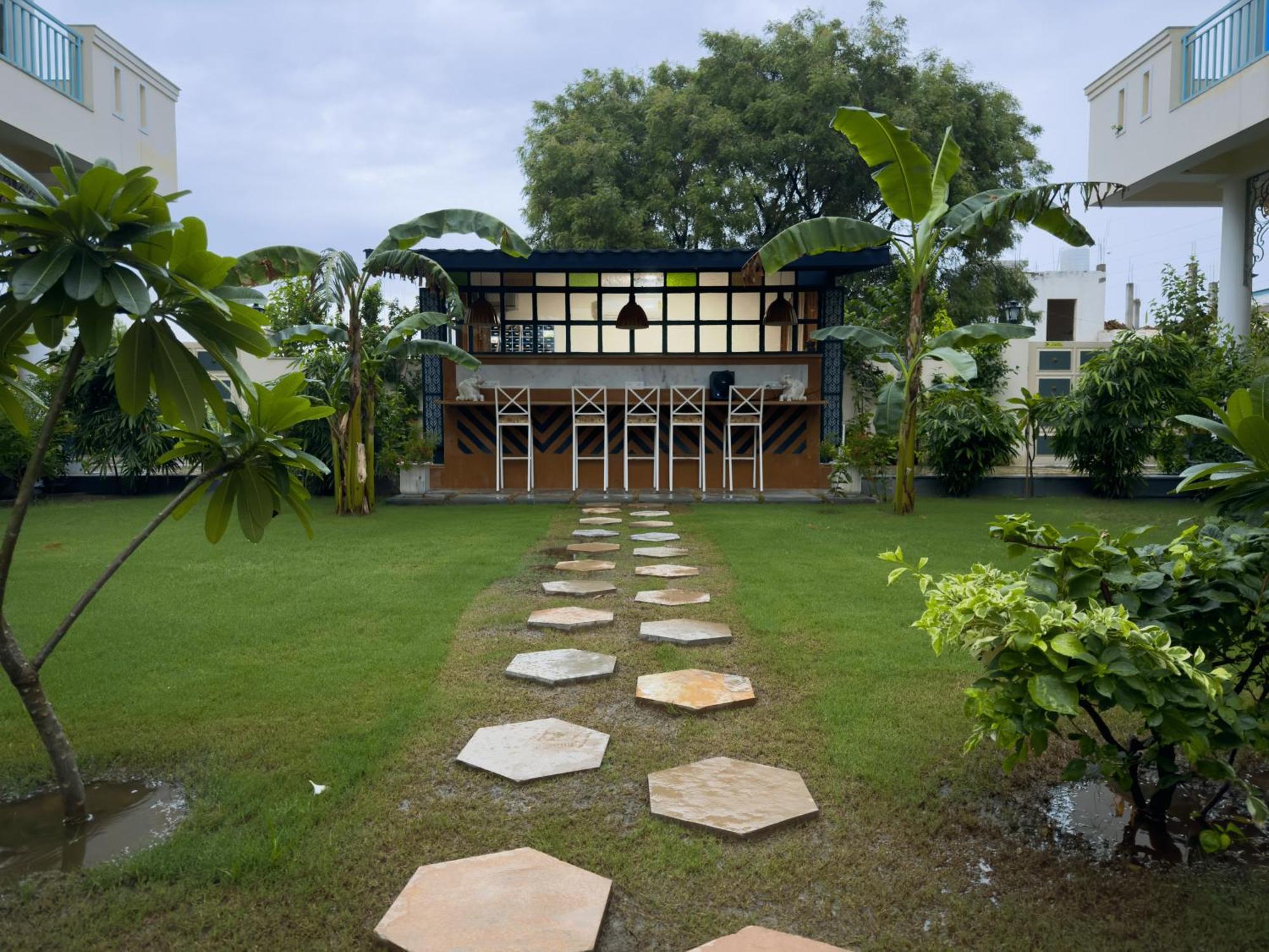 Da Bungalow - A Vacation Abode Агра Экстерьер фото