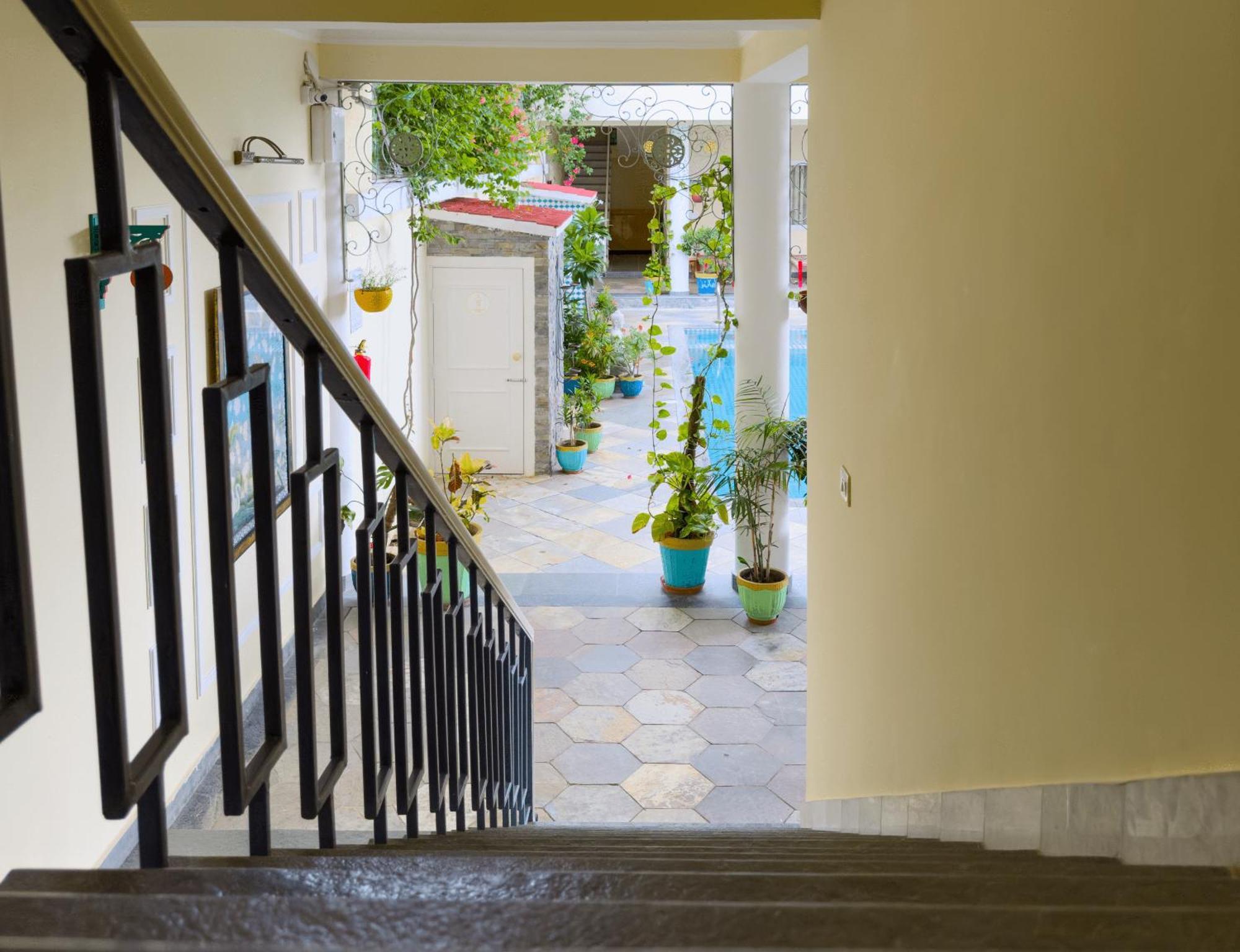 Da Bungalow - A Vacation Abode Агра Экстерьер фото
